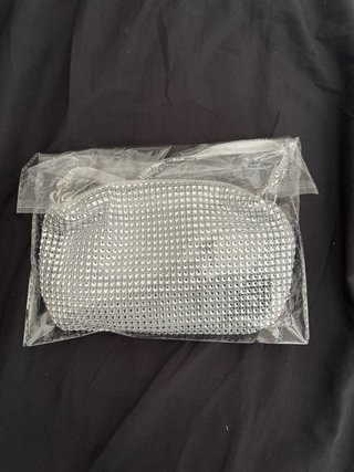 Bolso fiesta plateado con pedrería