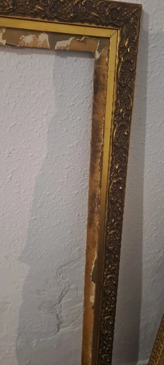 Marco antiguo decorativo