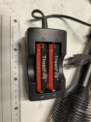 Linterna de buceo Tritón Harpoon 1000 lúmen