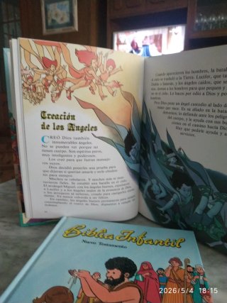 BIBLIA INFANTIL. ANTIGUO Y NUEVO TESTAMENTO.