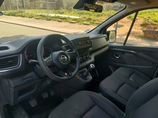 Nissan NV300