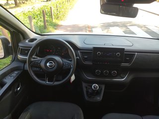 Nissan NV300