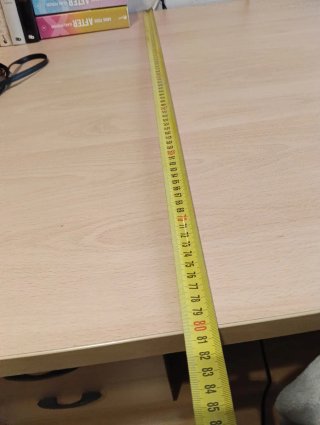 Escritorio grande de madera y metal