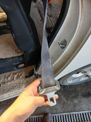 CINTURON SEGURIDAD TRASERO IZQUIERDO Kia Carens (RP)(2013->)
