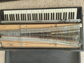 Piano Rhodes Mark I Electrónico