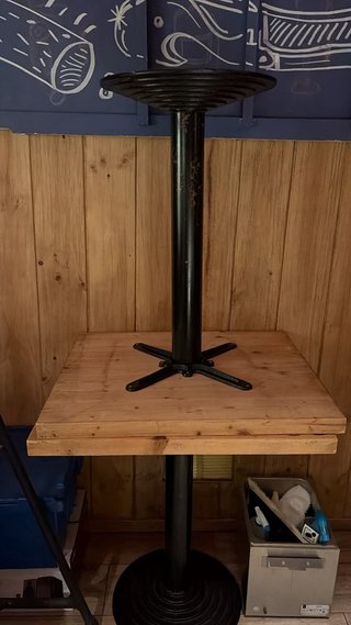 Mesa de bar/restaurante madera y hierro