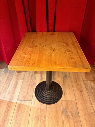 Mesa de bar/restaurante madera y hierro
