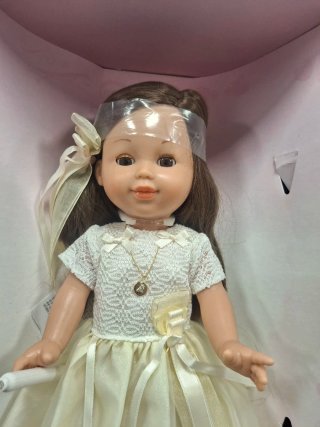 Muñeca Arias de comunión vestido  38 cm ,vela luz