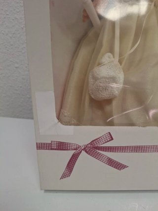 Muñeca Arias de comunión vestido  38 cm ,vela luz