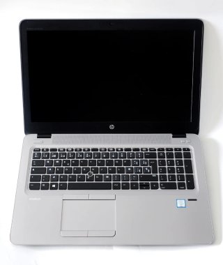 HP ORDENADOR PORTÁTIL LAPTOP i5 SSD