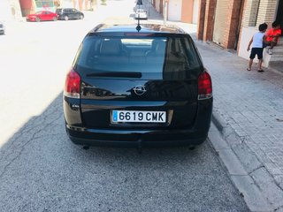 Opel Signum 2004