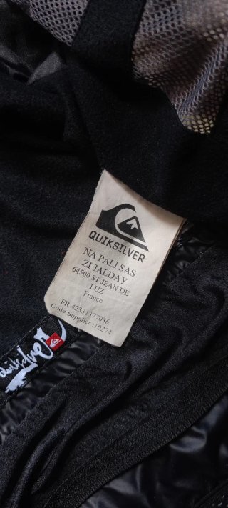 Chaqueta Quiksilver Talla S Roja