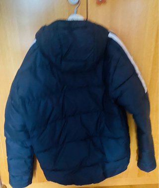 Abrigo Adidas Azul marino con Rayas Blancas