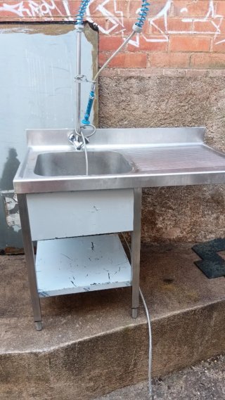 Mesa de acero inoxidable para pescadería
