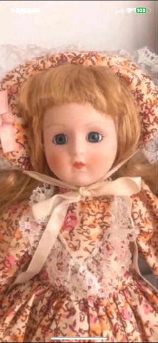 Boneca de Porcelana Vintage - Decoração/Coleção