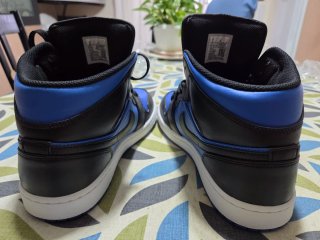 Nike Air Jordan 1 Mid Scarpe Taglia 44