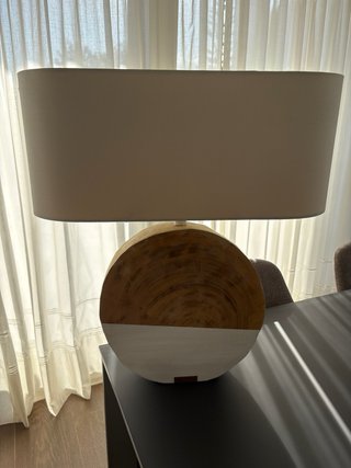Lámpara Hannun madera maciza