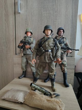 Pack 3  Figuras Alemanas Articuladas 1/6