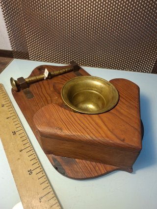 Almirez antiguo de latón
