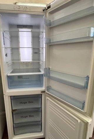 FRIGORÍFICO COMBI NO FROST MARCA HAIER