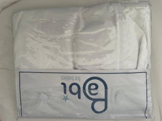 Moisés mimbre con funda y sábanas algodón