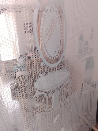 Cortina decorativa con encaje