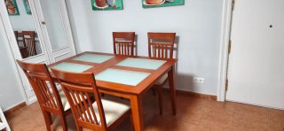 Mesa comedor madera y cristal con 4 sillas