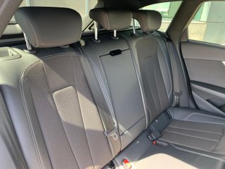 Audi A4 Avant Black line 35 TDI 120kW S tronic