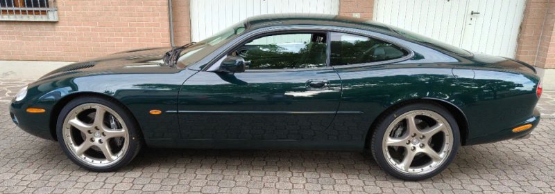 Jaguar XKR 2001 - foto 1