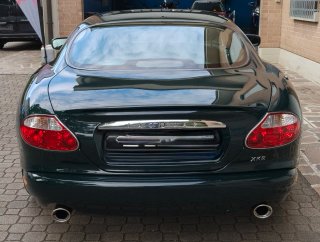 Jaguar XKR 2001
