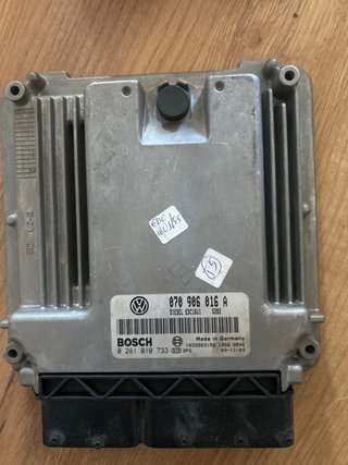 Centralita Volkswagen 2.5 TDI EDC16U1