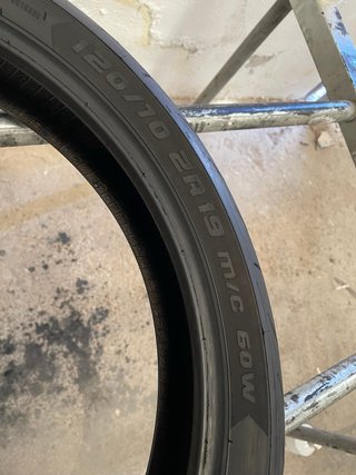 1x 120/70 ZR19 60W Metzeller Sportec m9RR