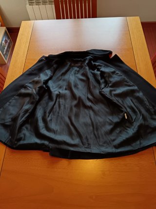 Chaquetón negro Zara Basic