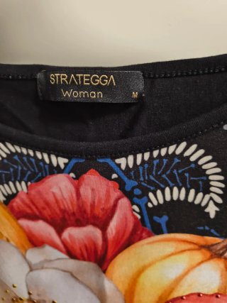 Camiseta STRATEGA Calavera Flores Talla M