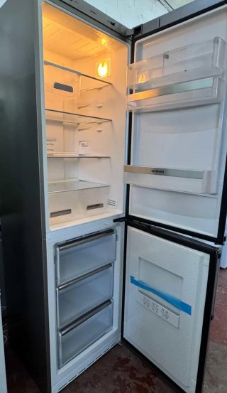 FRIGORÍFICO COMBI NO FROST MARCA SIEMENS EN INOX