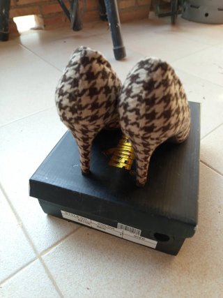 Zapatos de tacón estampado pata de gallo