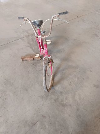 Bicicleta antigua roja