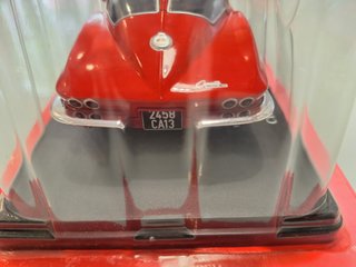 1/24. Chevrolet Stingray 1963. Hachette.