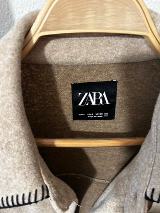 Chaqueta Zara Beige