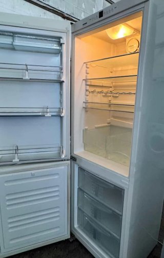 FRIGORÍFICO COMBI NO FROST MARCA LIEBHERR A+++