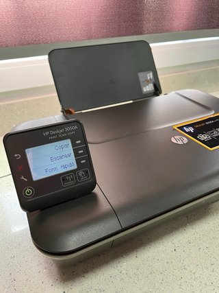 Stampante multifunzione HP Deskjet 3050A