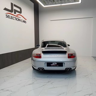 Porsche 911 2004