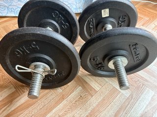 Juego de mancuernas y discos de 5kilos