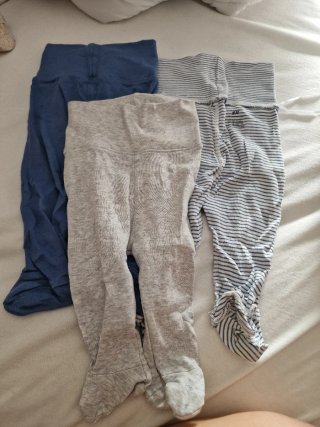 Pantalones con pies cerrados bebé 0-3
