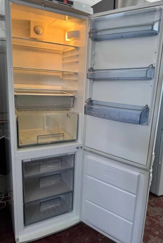FRIGORÍFICO COMBI NO FROST MARCA AEG SANTO