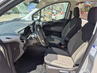 Transit Courier Titanium 2019