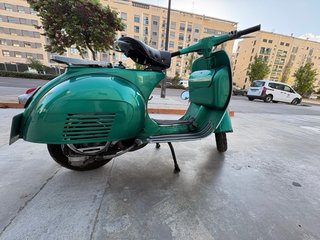 Vespa 150s Verde