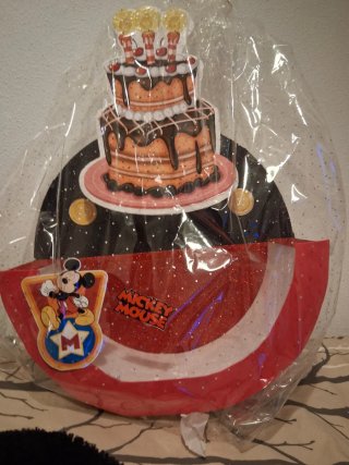 Tarta de cartón con corazones