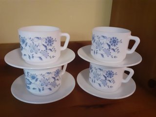 4 Tazas y Platos Arcopal Azul