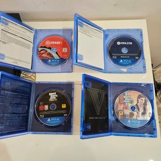 PlayStation 4 Pro 1TB + Giochi PS4